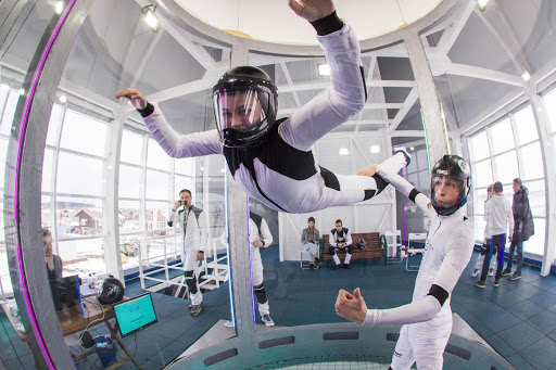 Полёт в аэротрубе  во Владимире. Ultra Подарки. Полёт в аэротрубе  во Владимире. Попробуйте полёт в аэротрубе . Сервис: UltraPodarki.ru 8 800 505 95 30. Полёт в аэротрубе , аэротруба Владимир, полёт Владимир