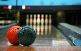 Игра в боулинг в Владимире.Ultra Подарки. Игра в боулинг в Владимире. Сервис: UltraPodarki.ru 8 800 505 95 30. Игра в боулинг, игра в боулинг Владимир, боулинг Владимир, купить боулинг Владимир, играть в боулинг, играть в боулинг Владимир