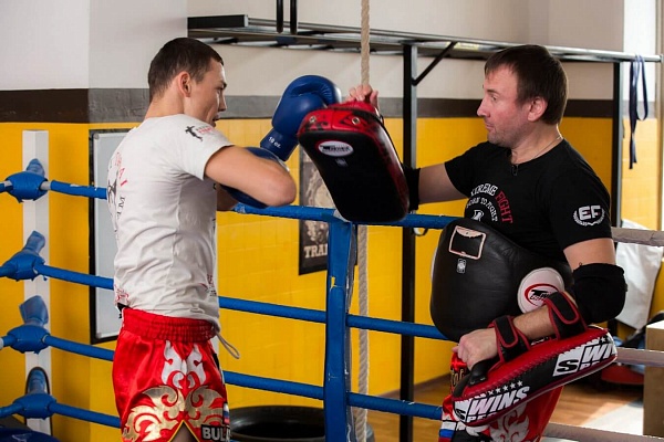 Купить занятие тайским боксом во Владимире. Сервис Ultra Подарки. Хотите взять уроки Муай Тай в клубе тайского бокса? Купите сертификат на занятие тайским боксом во Владимире. Сервис UltraPodarki.ru 8 800 505 95 30. Занятия тайским боксом, тайский бокс индивидуальные занятия, занятия тайским боксом во Владимире, тайский бокс цена, тайский бокс тренировка, тайский бокс клуб, тайский бокс клуб во Владимире, муай тай, уроки муай тай, сертификат на тайский бокс, Муай Тай Владимир, Тайский бокс Владимир, купить тайский бокс, купить муай тай, купить Тайский бокс Владимир