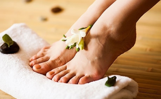 Традиционный тайский массаж ног. Подарочные сертификаты Ultra Подарки Владимир. Купить оригинальный подарок или подарочный сертификат на Традиционный тайский массаж ног. Сервис UltraPodarki.ru 8 800 505 95 30. Традиционный тайский фут массаж во Владимире, фут массаж, тайский массаж ног во Владимире, массаж ног во Владимире, массажный салон Владимир, релакс массаж #в Мосвке#, массаж  тела во Владимире