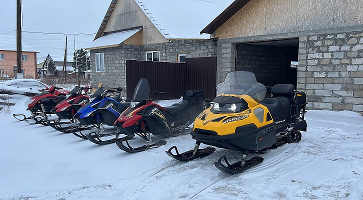 Катание на снегоходах во Владимире в подарок. Сервис Ultra Подарки
. ✳️✴️❄️ Подарочный сертификат на катание на снегоходах во Владимире с друзьями ❄️✴️✳️. Закажите прокат снегоходов в подарок для мужчин и парней на день рождения по привлекательным ценам. Езда на снегоходах это ещё и активный зимний отдых. Сервис UltraPodarki.ru ☎️ 8 (800) 505-95-30	. катание на снегоходах, подарочный сертификат на катание на снегоходе, прокат снегоходов, прокат снегоходов Владимир, катание на снегоходах Владимир, езда на снегоходе