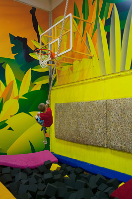  Батутный центр ЯРКОпарк во Владимире. Сервис Ultra Подарки. Купить подарочный сертификат в батутный центр ЯРКОпарк, попробуйте прыжки на батуте во Владимире. Сервис UltraPodarki.ru 8 (800) 555 95-30.. Батутный центр ЯРКОпарк, батутный центр, батутный центр цены, батутный центр во Владимире,  батутный парк, батут прыгать, прыжки +на батуте, батут Владимир, батут спорт