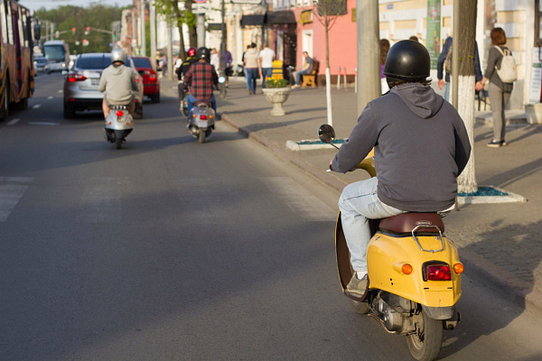 Катание на скутере во Владимире. ULTRA ПОДАРКИ. Купить катание на скутере во Владимире. Попробовав езду на скутерах, вы получите порцию адреналина и невероятные эмоции. Сервис UltraPodarki.ru 8 800 505 95 30.. Катание на скутере во Владимире, прокат скутеров Владимир, катание на скутерах, прокат скутера, езда на скутере Владимир, езда на скутере