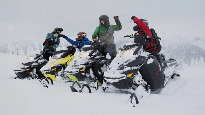 Катание на снегоходах во Владимире в подарок. Сервис Ultra Подарки
. ✳️✴️❄️ Подарочный сертификат на катание на снегоходах во Владимире с друзьями ❄️✴️✳️. Закажите прокат снегоходов в подарок для мужчин и парней на день рождения по привлекательным ценам. Езда на снегоходах это ещё и активный зимний отдых. Сервис UltraPodarki.ru ☎️ 8 (800) 505-95-30	. катание на снегоходах, подарочный сертификат на катание на снегоходе, прокат снегоходов, прокат снегоходов Владимир, катание на снегоходах Владимир, езда на снегоходе