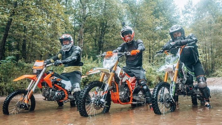 Катание на мотоцикле во Владимире. ULTRA ПОДАРКИ. Купить катание на мотоцикле во Владимире. Попробовав езду на мотоциклах, вы получите порцию адреналина и невероятные эмоции. Сервис: UltraPodarki.ru 8 800 505 95 30.. Катание на мотоцикле во Владимире, прокат мотоциклов Владимир, катание на мотоциклах, прокат мотоцикла, езда на мотоцикле Владимир, езда на мотоцикле, мотопрогулка Владимир, мотопрогулка