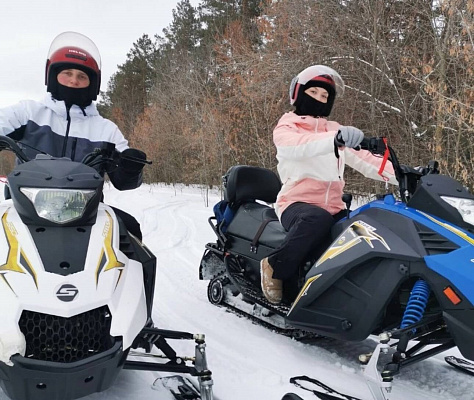 Катание на снегоходах во Владимире в подарок. Сервис Ultra Подарки
. ✳️✴️❄️ Подарочный сертификат на катание на снегоходах во Владимире с друзьями ❄️✴️✳️. Закажите прокат снегоходов в подарок для мужчин и парней на день рождения по привлекательным ценам. Езда на снегоходах это ещё и активный зимний отдых. Сервис UltraPodarki.ru ☎️ 8 (800) 505-95-30	. катание на снегоходах, подарочный сертификат на катание на снегоходе, прокат снегоходов, прокат снегоходов Владимир, катание на снегоходах Владимир, езда на снегоходе