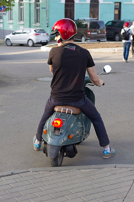 Катание на скутере во Владимире. ULTRA ПОДАРКИ. Купить катание на скутере во Владимире. Попробовав езду на скутерах, вы получите порцию адреналина и невероятные эмоции. Сервис UltraPodarki.ru 8 800 505 95 30.. Катание на скутере во Владимире, прокат скутеров Владимир, катание на скутерах, прокат скутера, езда на скутере Владимир, езда на скутере