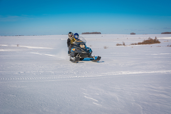 Прокат снегоходов во Владимире в подарок. Сервис Ultra Подарки
. ✳️✴️❄️ Подарочный сертификат на прокат снегоходов во Владимире с друзьями ❄️✴️✳️. Закажите катание на снегоходах в подарок для мужчин и парней на день рождения по привлекательным ценам. Езда на снегоходах это ещё и активный зимний отдых. Сервис UltraPodarki.ru ☎️ 8 (800) 505-95-30	. прокат снегоходов, подарочный сертификат на прокат снегоходов, катание на снегоходах, катание на снегоходах Владимир, прокат снегоходов Владимир, езда на снегоходе